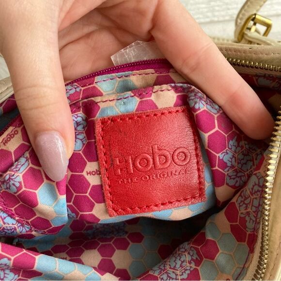 HOBO Ivory Leather Blaze Convertible Hobo Shoulder Bag Backpack Drawstring - Picture 14 of 14